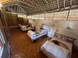 Happy Lemon Tree Lodge