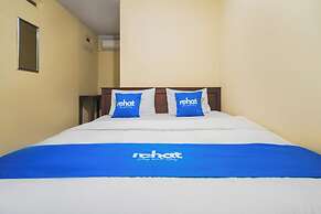 Rehat at Assalam Guest House Syariah