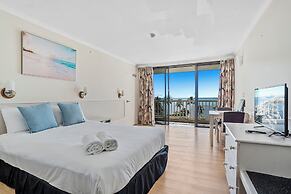 The Oceanfront Cairns
