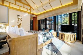 Clouds Villa