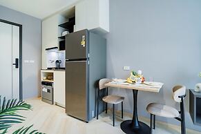 Charming balcony studio in Title Legend