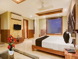 Premium The Golden Crown Hotel