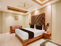 Premium The Golden Crown Hotel
