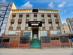 Premium The Golden Crown Hotel