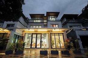 Regal Villas