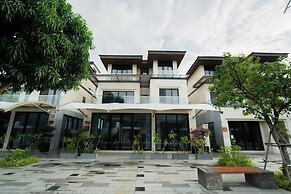 Regal Villas