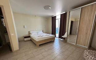 Weekend Family Hotel