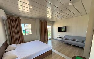 Weekend Family Hotel