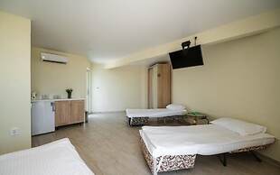Weekend Family Hotel