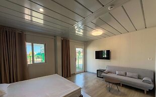 Weekend Family Hotel