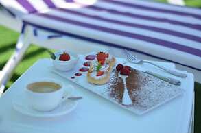 Weekend Family Hotel