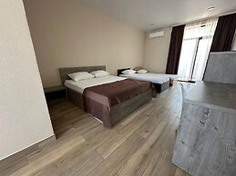 Weekend Family Hotel