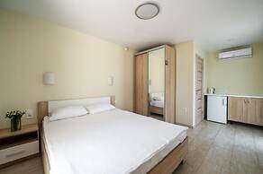 Weekend Family Hotel