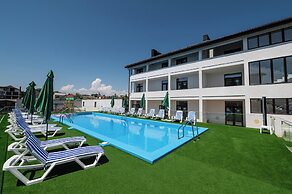 Weekend Family Hotel