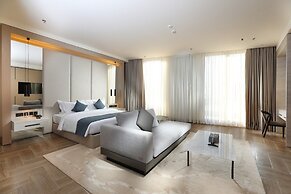 Ray Hotel by Cloud 7