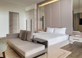 Ray Hotel by Cloud 7