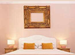 Cagliari Center Charming by Accomodo