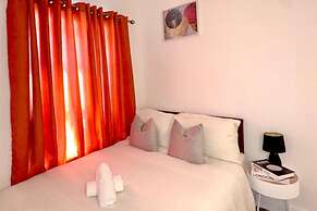 Apartment Sleeps 4 With Garden & Wifi