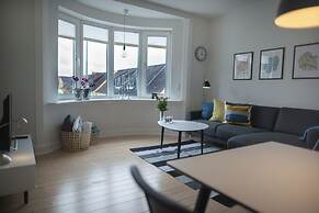 Apartment Sleeps 2 With Garden