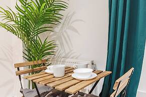 Stay 2 - Central - Parking - Near Transport - Wifi