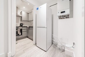 Stay 2 - Central - Parking - Near Transport - Wifi