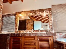 Villa With Pool, Meia Praia Beach, Lagos