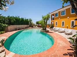 Villa With Pool, Meia Praia Beach, Lagos