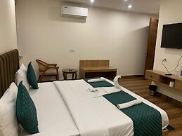 HOTEL GS GRAND DEHRADUN