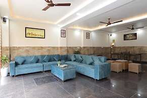 HOTEL GANGA STONE