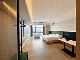 Baogeli Landmark Sky Hotel