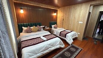 Lotus Inn Blue Pine