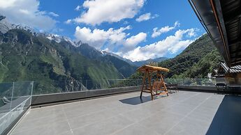 Tiger Leaping Gorge yachajiao Manor