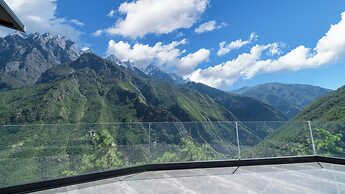 Tiger Leaping Gorge yachajiao Manor