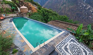 Tiger Leaping Gorge yachajiao Manor