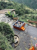 Tiger Leaping Gorge yachajiao Manor