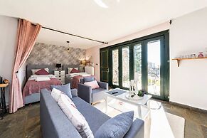 Studio Aspilon Pool and Mountain Views Near Drama