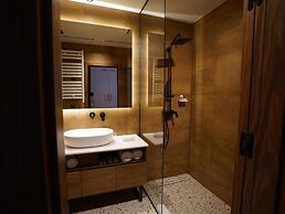 Zyra boutique hotel