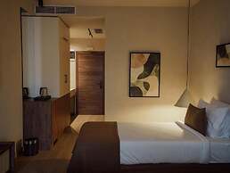 Zyra boutique hotel