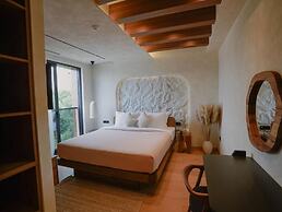 Zyra boutique hotel