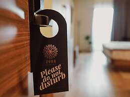 Zyra boutique hotel