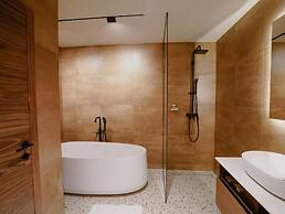 Zyra boutique hotel
