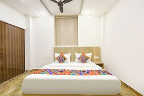Fabhotel Moonlight