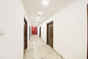 Fabhotel Moonlight