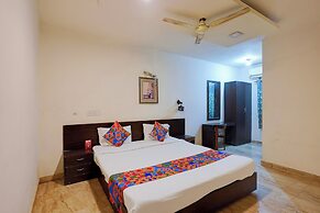 Fabhotel Move Inn