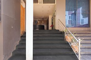 Fabhotel Move Inn