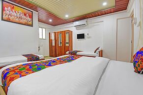 Fabhotel Om Sai