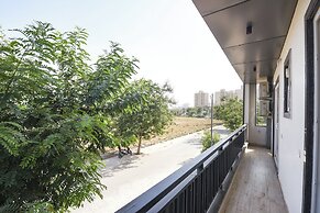 Fabhotel Prime Hush & Suites