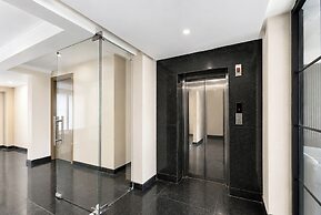 Fabhotel Prime Hush & Suites