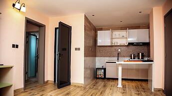 Play Hotel