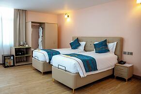 Play Hotel